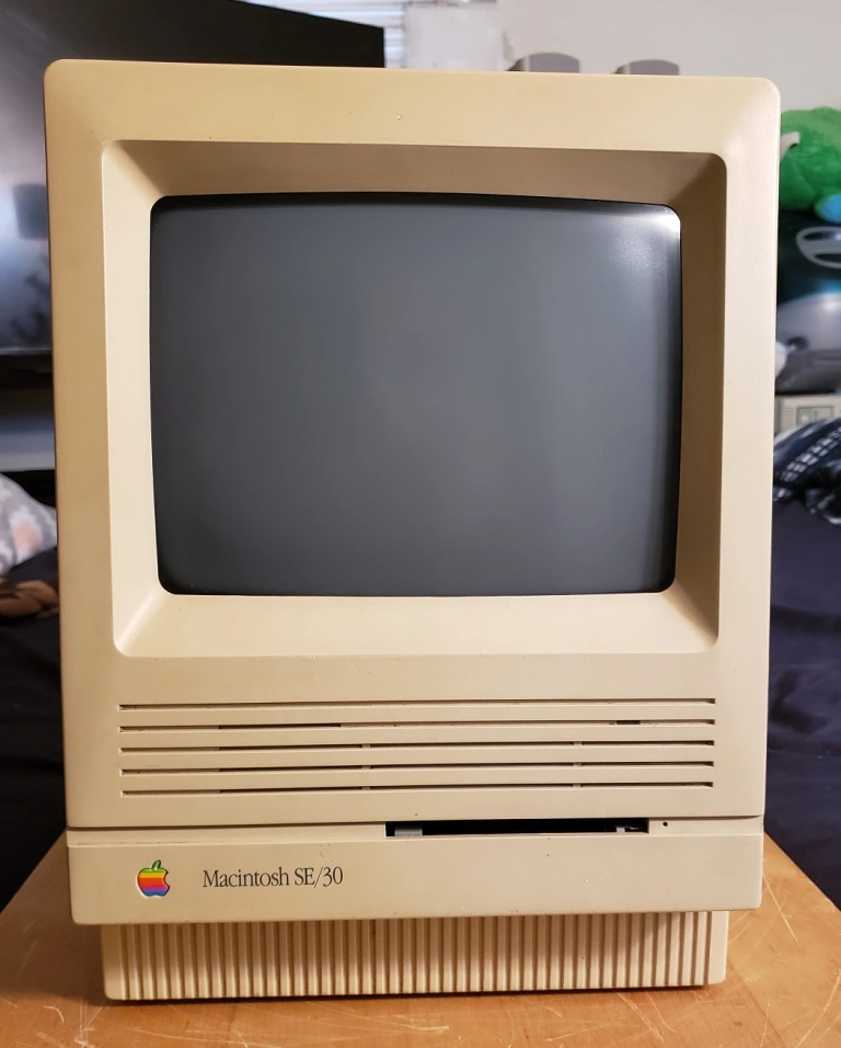 Apple Macintosh SE/30